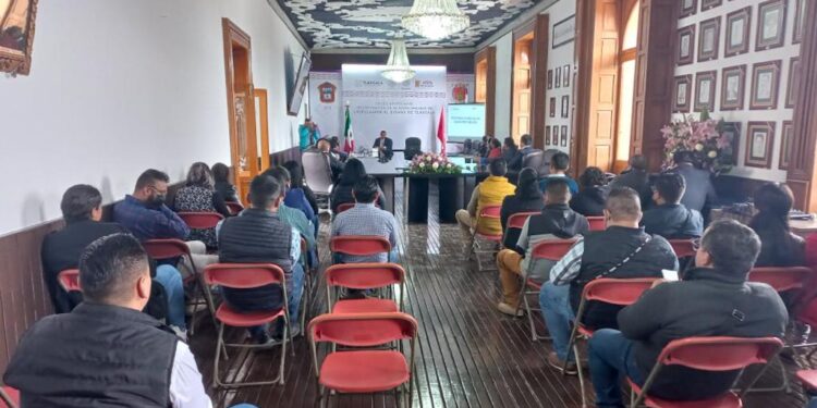 Capacita fiscalía anticorrupción a servidores públicos de cuatro municipios