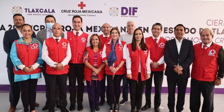 Presidió gobernadora Lorena Cuéllar cierre de colecta de la cruz roja mexicana en Tlaxcala