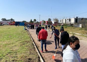 Realizó Facultad de Diseño de la UATx faena ecológica