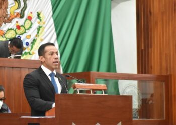 Capacitación a docentes y alumnos para prevenir bullying, propone Diputado Bladimir Zainos Flores