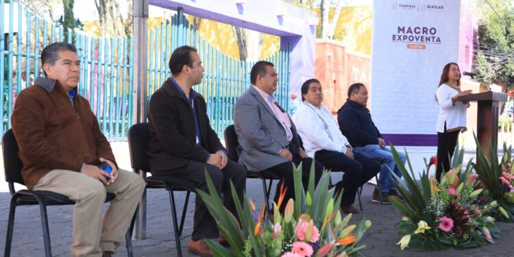 Celebró ICATLAX sexta macro expoventa; participaron 24 artesanos de diversos municipios