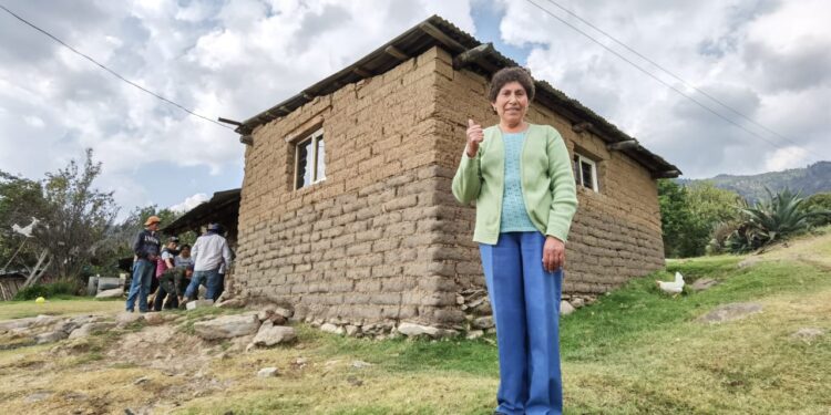 Gobierno estatal benefició a más de 5 mil tlaxcaltecas con programa “puertas y ventanas para tu hogar”