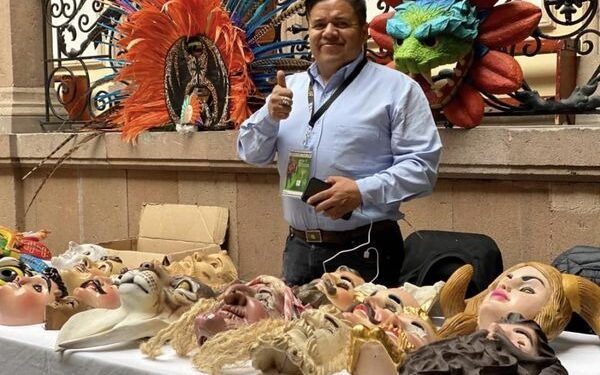 Acude Tlaxcala al encuentro de mascareros en San Luis Potosí