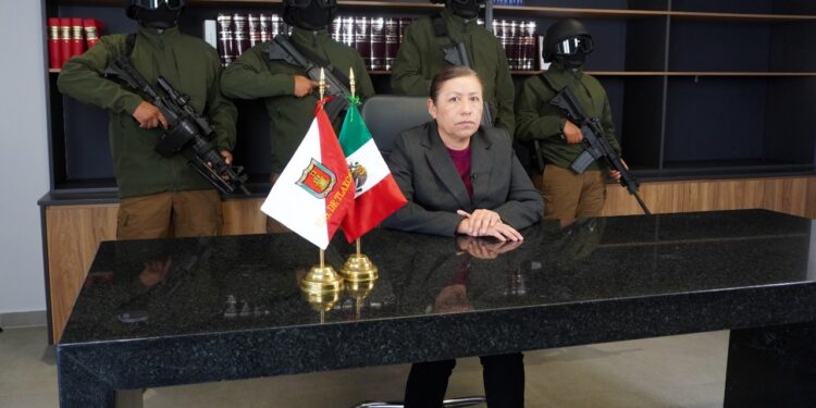 Recupera policía de investigación de la PGJE a familia secuestrada