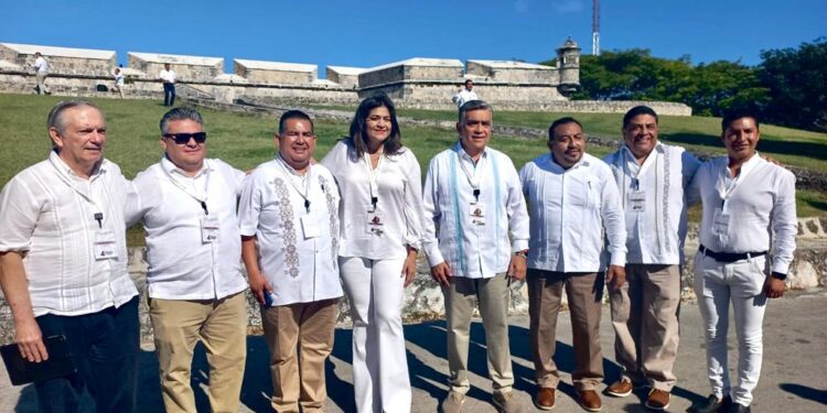 Acude ICATLAX a la “cuarta reunión nacional de directores generales ICAT 2022”