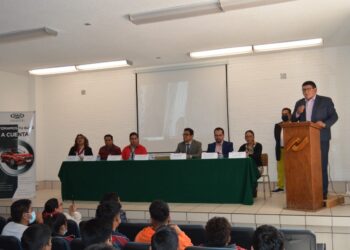 Conmemora CONALEP el día del profesional técnico automotriz