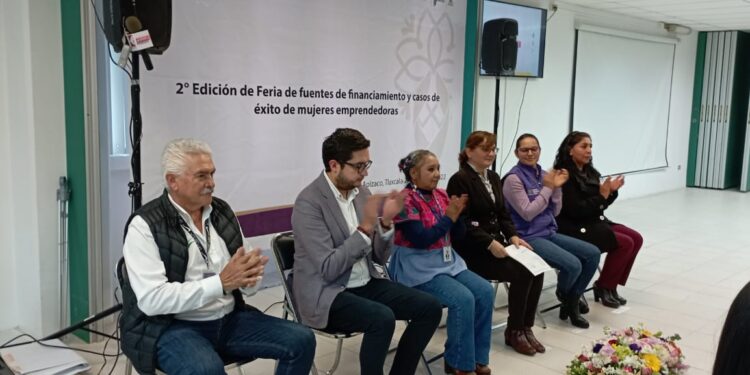 Realiza IEM segunda feria de fuentes de financiamiento y casos de éxito