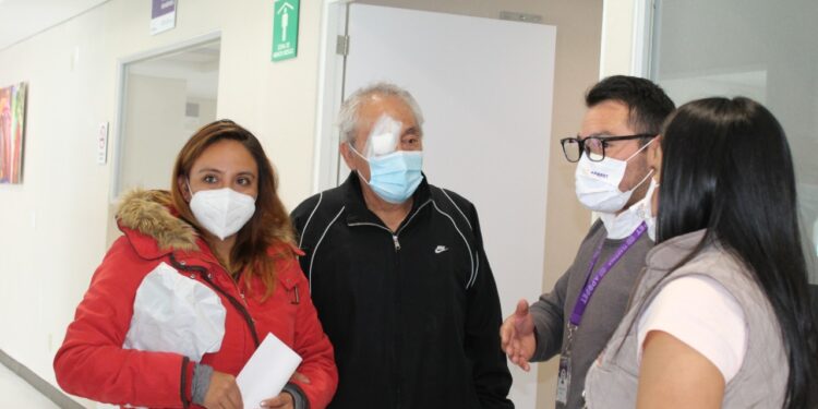 Ahorraron familias 3.9 mdp con cirugías gratuitas de cataratas