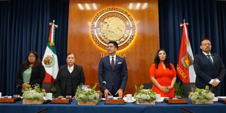 Preside el diputado Miguel Ángel Covarrubias Cervantes comparecencia de procuradora