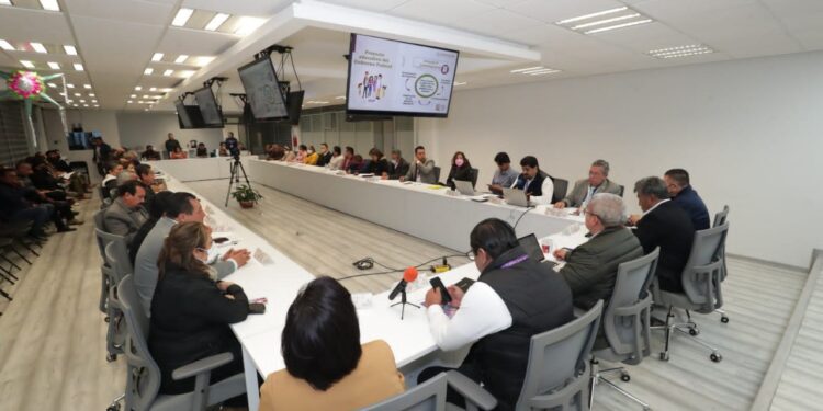 Sostuvo secretario de educación reuniones informativas con jefes de sector, supervisores y directores de telesecundarias y educación especial