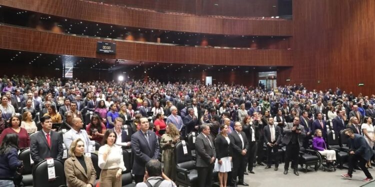 Nos espera un periodo legislativo en el que se habrán de impulsar iniciativas enfocadas en consolidar la transformación de nuestro país, afirma AAL