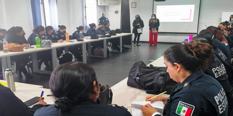 Sensibiliza CJM a policías sobre funcionamiento de “patrulla rosa”