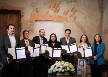 Tlaxcala es sede de reunión y firma de convenio con autoridades ambientales de la zona centro del país