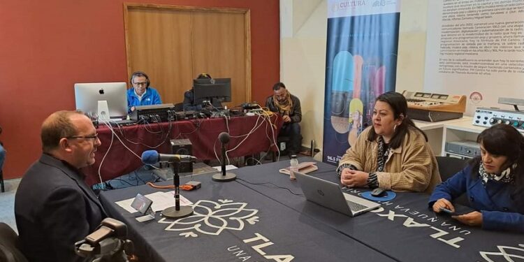 Celebra secretaría de cultura día mundial de la radio