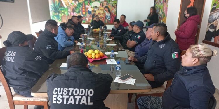 Capacita fiscalía anticorrupción a elementos policiacos y servidores públicos