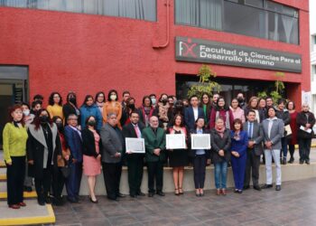 Concreta UATx programas educativos de calidad en Ciencias para el Desarrollo Humano