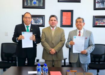 Acuerda UATx contrato colectivo de trabajo con STUAT