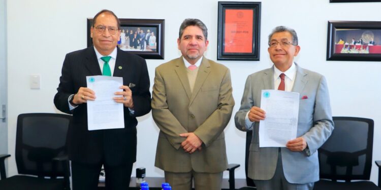 Acuerda UATx contrato colectivo de trabajo con STUAT