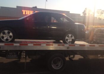 Aseguran a probables ladrones de tienda departamental en Apetatitlán.