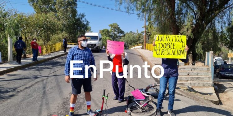 Se manifiestan vecinos en contra de obra en la capital del estado.