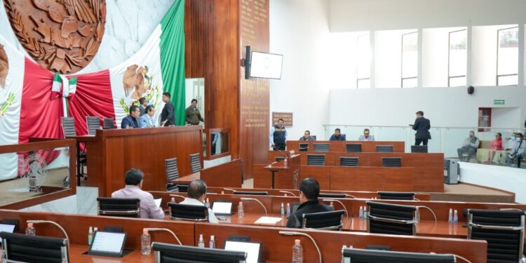 En un hecho histórico, se suspende sesión ordinaria en el Congreso del Estado