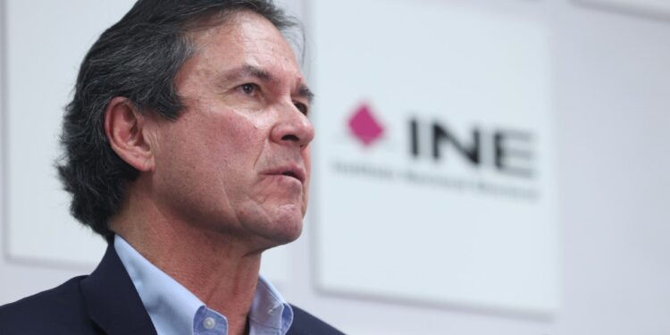 Anuncia Edmundo Jacobo Molina renuncia como Secretario Ejecutivo del INE