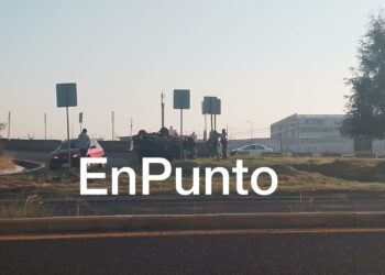 Deja volcadura una persona lesionada en Apizaco.