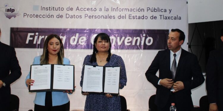 Firman convenio TET-IAIP para implementación del Sistema Test-Data