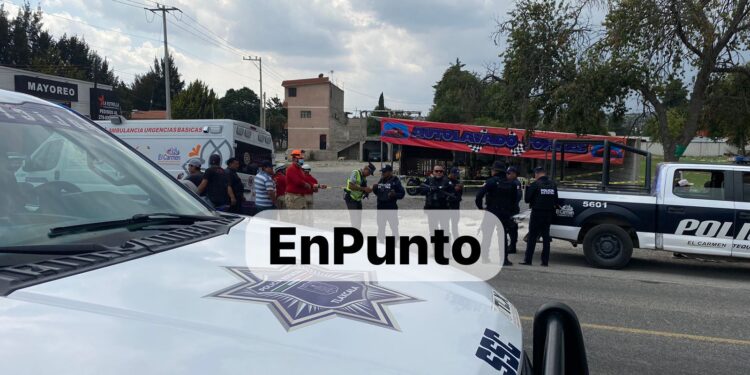 Esperaba lavaran su carro y lo asesinan en Tequexquitla.