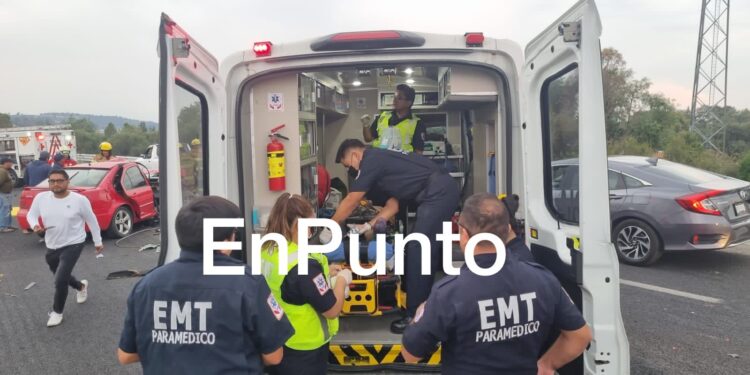 Muere motociclista al ser atropellado en Atlangatepec.