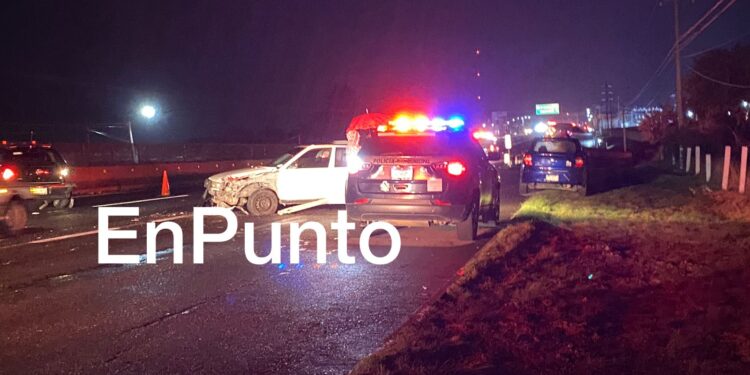 Chocan dos vehículos sobre la México-Veracruz a la altura de Cuauhtémoc, Huamantla.