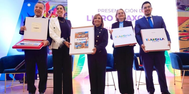 Encabezó Gobernadora Lorena Cuéllar presentación del libro “Tlaxcala sí existe”