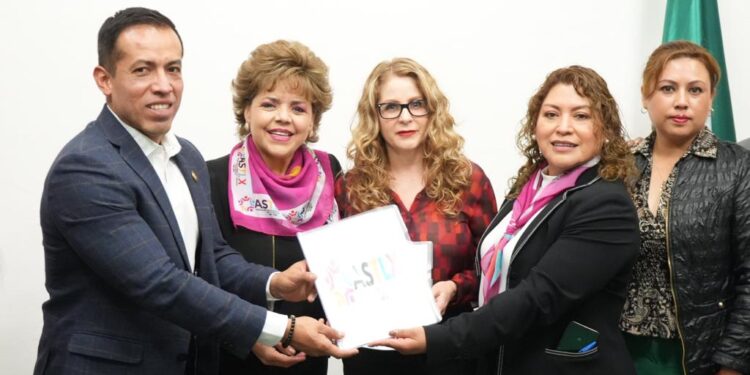 Recibe Congreso iniciativa para modificar la Ley Municipal y la Ley de Fiscalización por parte de la Asociación de Síndicas y Síndicos del Estado