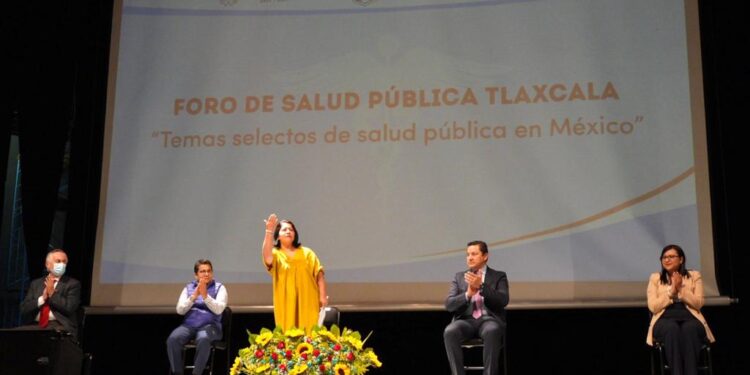 Asisten diputados al Foro “Temas Selectos de Salud Pública en México”
