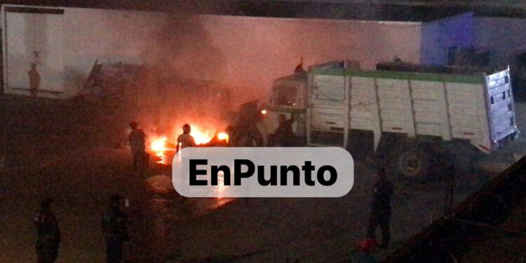 Se incendia camión dentro de CONASA Huamantla.