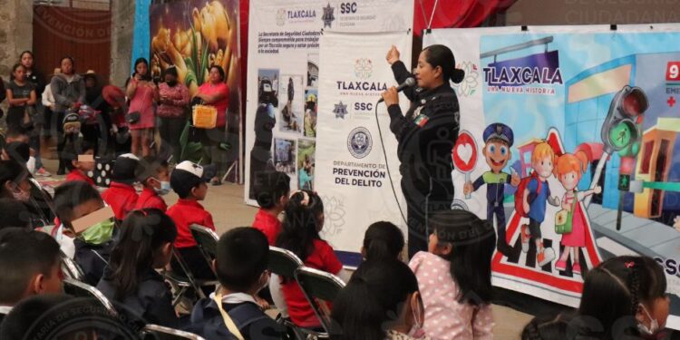 Lleva SSC campaña “observa y escucha primero” a Ixtenco