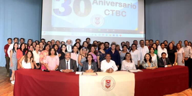 Celebra UATx 30 aniversario del centro de investigación en biología de la conducta