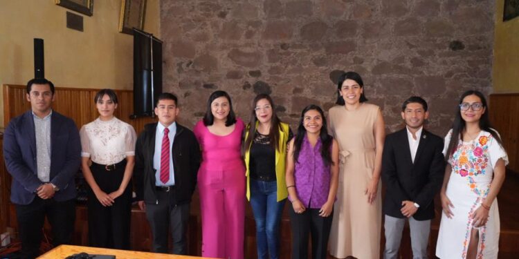 Arrancan convenciones distritales rumbo al XII Parlamento Juvenil