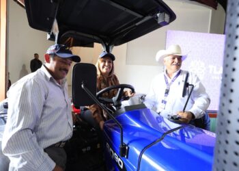 Entregan 135 mdp en apoyos para el impulso y mecanización del campo tlaxcalteca