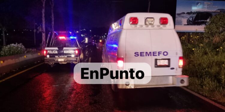 Completamente destrozado quedó el cuerpo de una persona al ser atropellada, en Yauhquemehcan