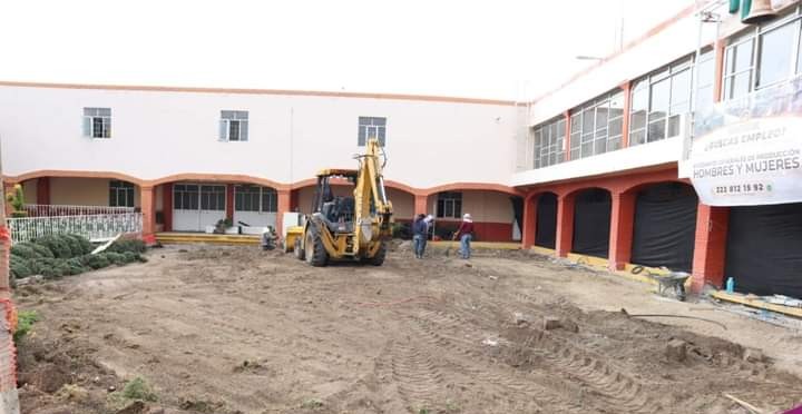 Inician Segunda Etapa de trabajos en el Andador Municipal de Tequexquitla.