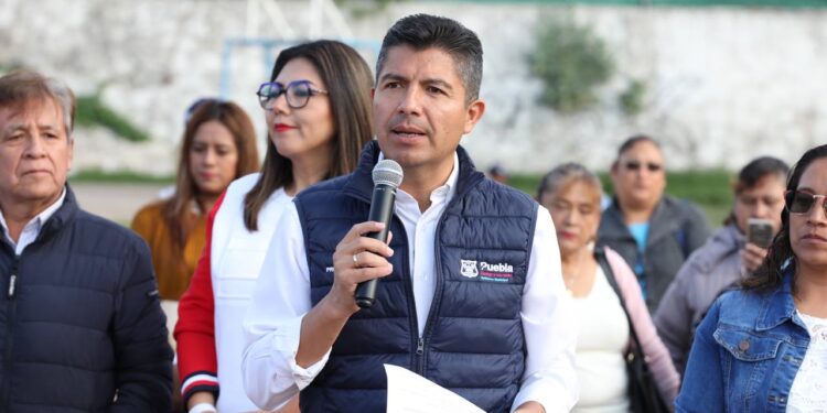 Gobierno del municipio de Puebla rehabilita parque en San Sebastián de Aparicio.