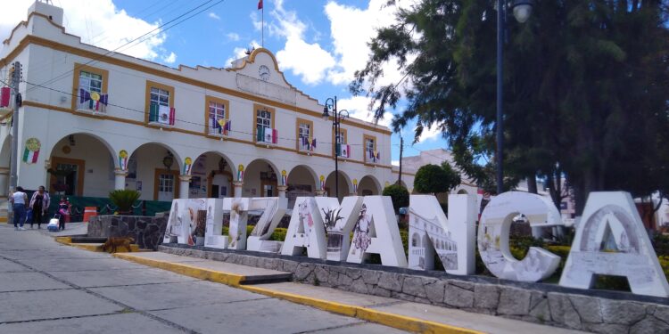 Más de 3 millones de pesos entregados en gestiones a través de DIF de Atltzayanca.