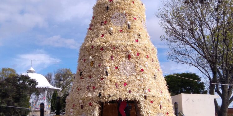 Invitan autoridades de Ixtenco a su Desfile Navideño y Encendido de Iluminación.