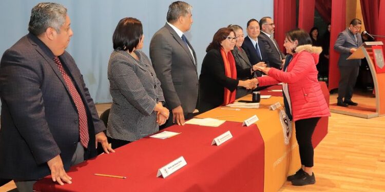 Prioriza UATx la consolidación de su planta docente