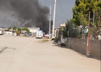 Se incendia recicladora en la colonia El Valle en Huamantla.