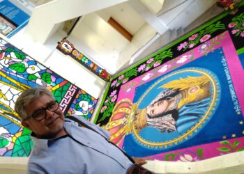 Elabora Alfombra Asociación de Alfombrista de Huamantla en Museo de la Fe.