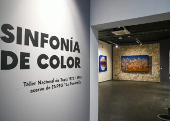 Inauguran en Tlaxcala exposición “Sinfonía de Color”.