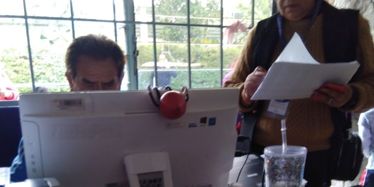 Buscarán Directivos de Primaria Josefa Castelar de Huamantla reubicar a menores en otras instituciones por sobre cupo.