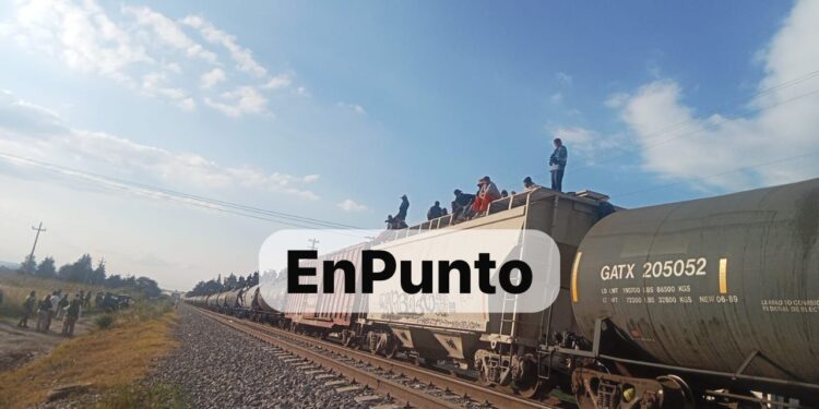 Realizan operativo en Xaloztoc para deportar a migrantes.